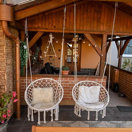 Bellavista 2 ゲストハウス